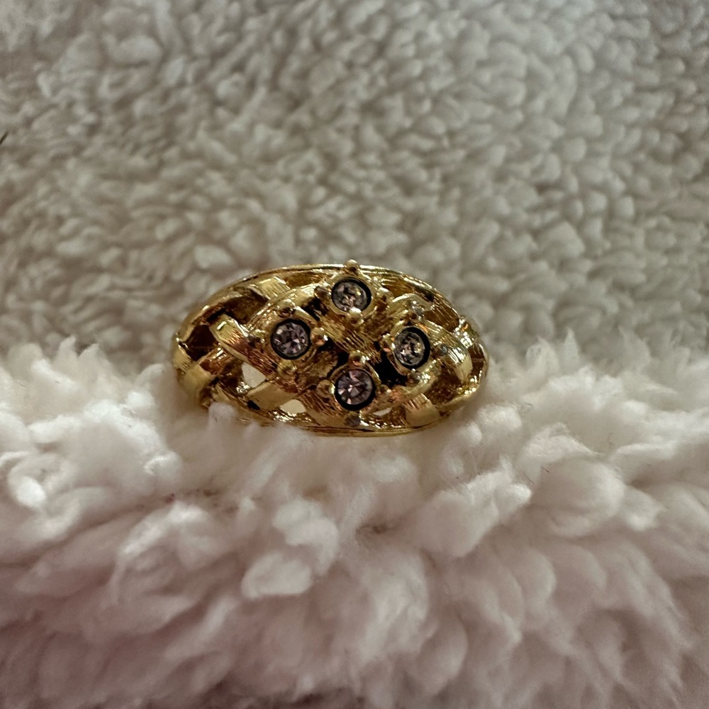 Avon gold ring